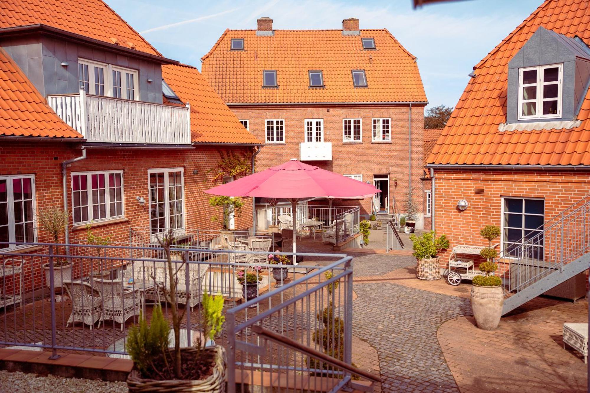 Boutique Hotel Postgarden Holsted Esterno foto
